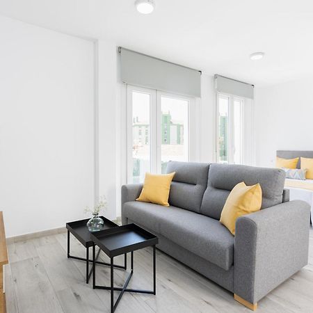 Apartamentos La Pelusa Μάλαγα Δωμάτιο φωτογραφία